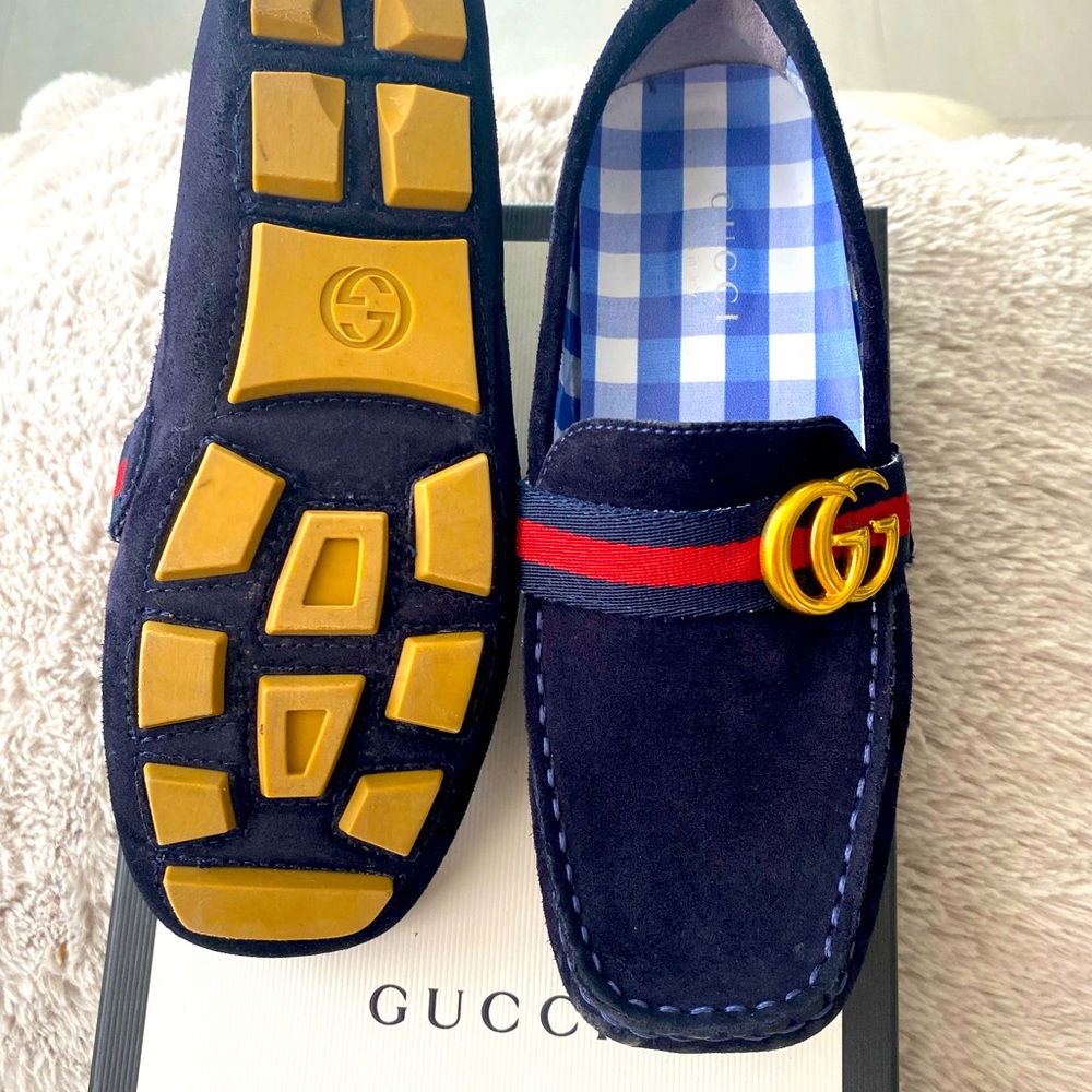 Gucci Boys blue Moccasins size 31. Authentic